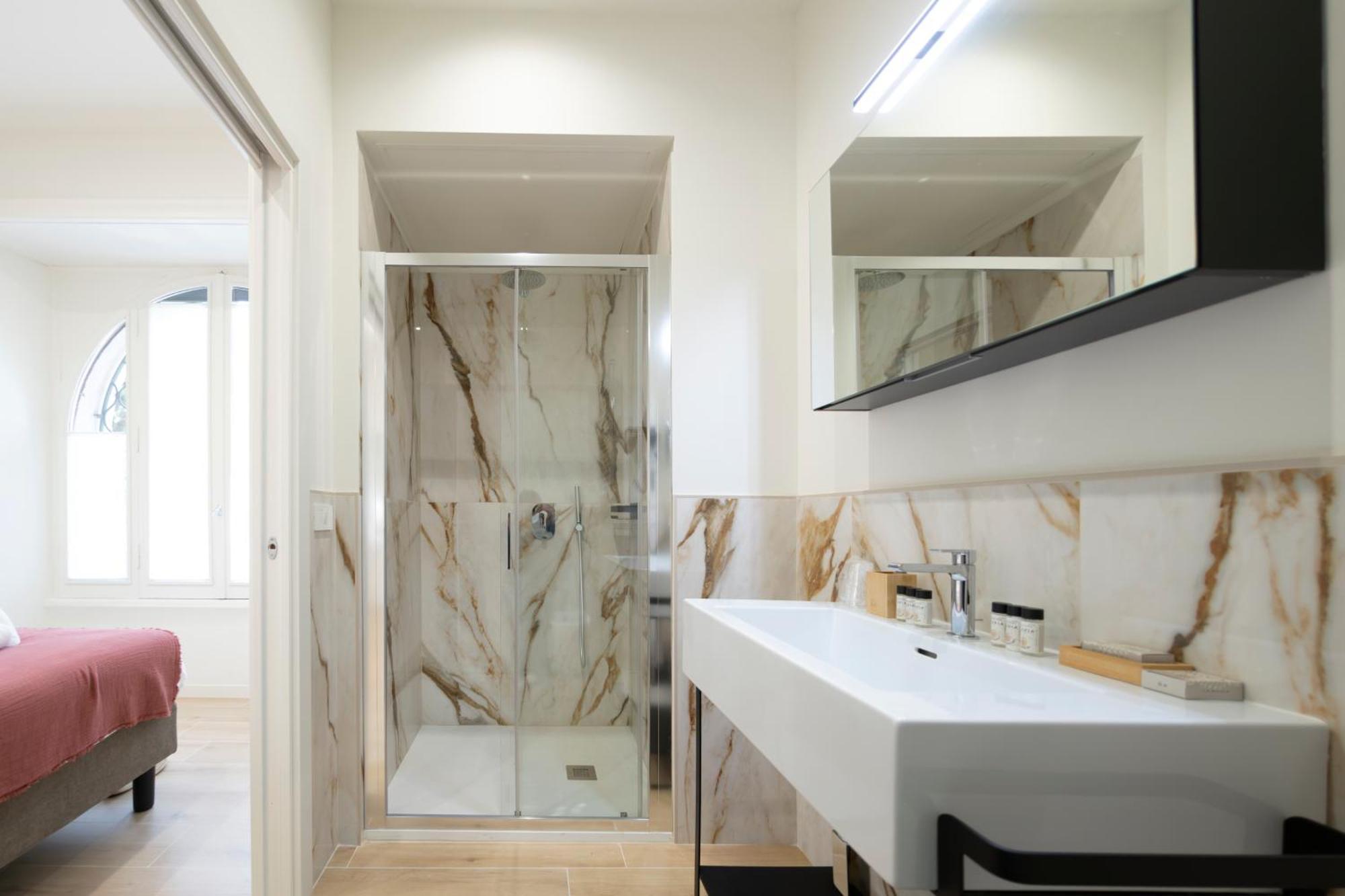 Domus Giulio * Roma