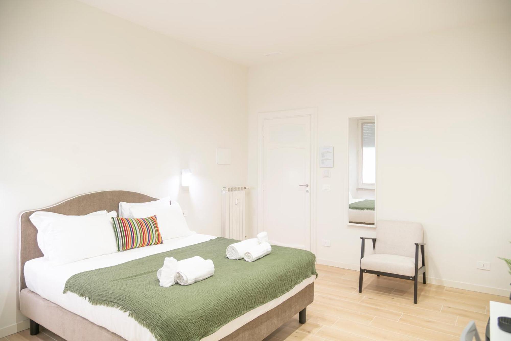 Domus Giulio Guest house *